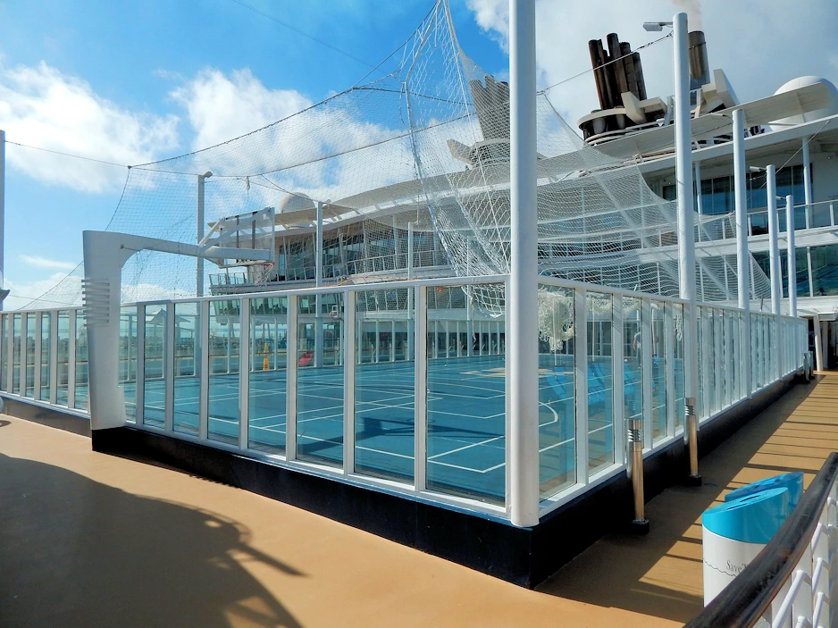 A Caribbean Cruise on the Oasis of the Seas with narrative & images from each Port Stop.