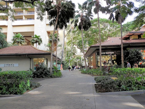 Our review of the Hilton Hawaiian Village, Waikiki’s iconic beachfront resort. Explore details on rooms, dining, amenities, and nearby attractions to help you plan your perfect Hawaiian getaway