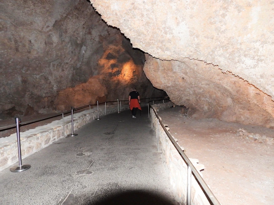 Discover everything you need to know about Carlsbad Caverns, from exploring its stunning underground formations to places to stay, how to get there, hours of operation, and essential tips for your visit 