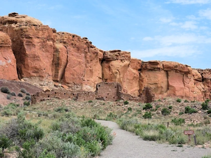 Explore Chaco Culture National Historical Park, a UNESCO World Heritage Site in New Mexico. Plan your visit with our detailed information in this remote and breathtaking desert landscape