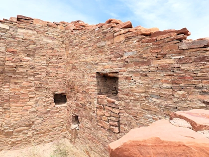 Explore Chaco Culture National Historical Park, a UNESCO World Heritage Site in New Mexico. Plan your visit with our detailed information in this remote and breathtaking desert landscape