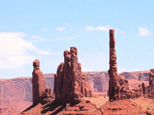 Explore Monument Valley, managed by the Navajo Nation, with an overview of the famous 17-mile drive, and reviews of The View Cabins and other nearby accommodations. Plan your visit with detailed maps, travel tips, and insights into this legendary destination.