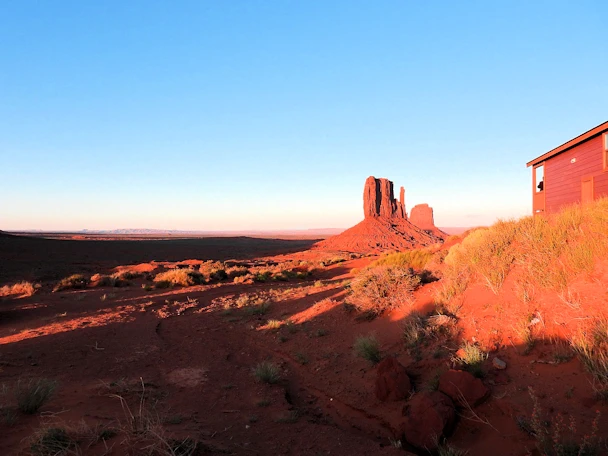 Explore Monument Valley, managed by the Navajo Nation, with an overview of the famous 17-mile drive, and reviews of The View Cabins and other nearby accommodations. Plan your visit with detailed maps, travel tips, and insights into this legendary destination.